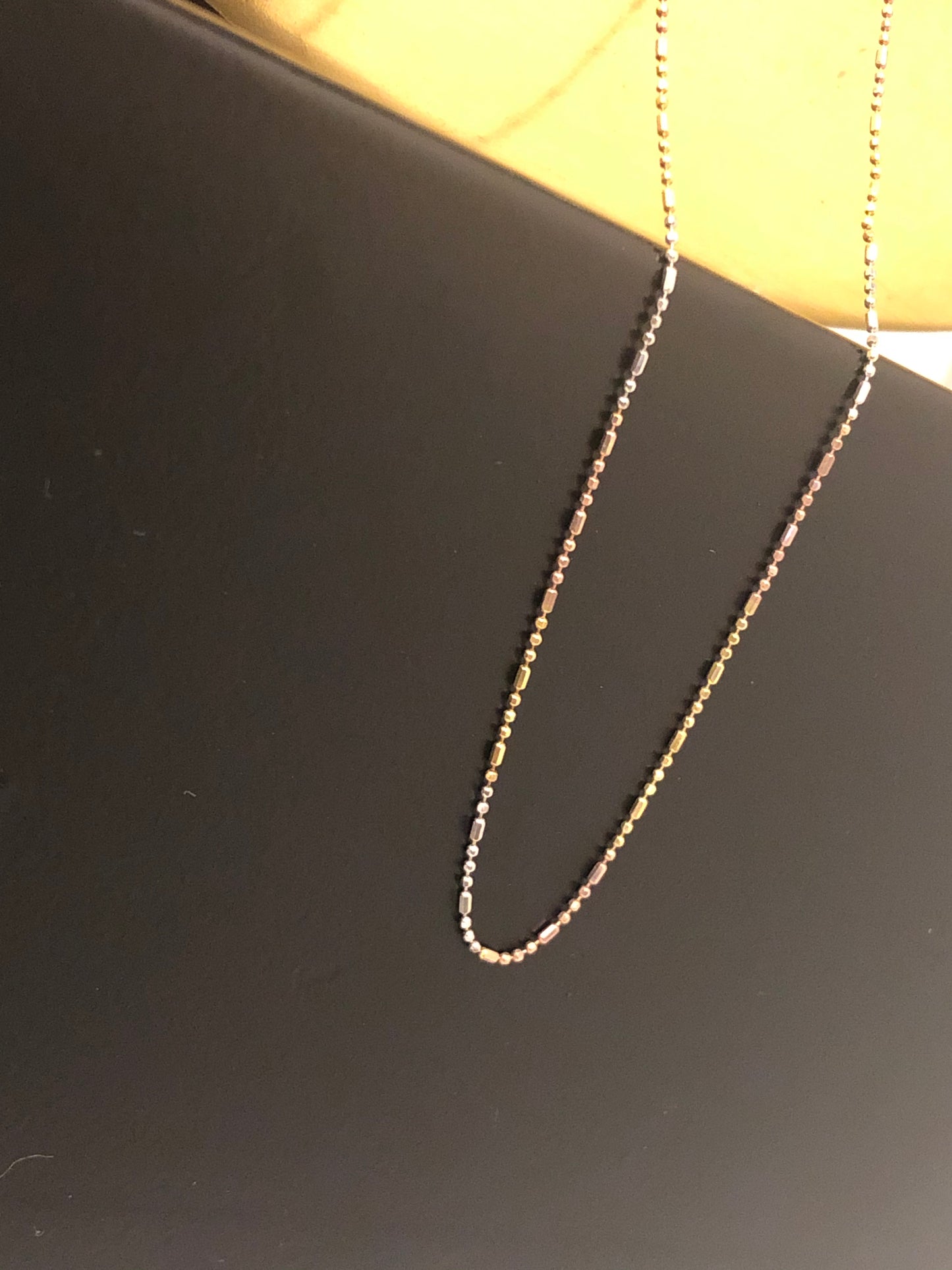 Tricoloured Beads and Tubes Sleek chain